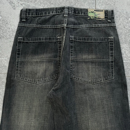dodeca southpole sand fades - 34x33”