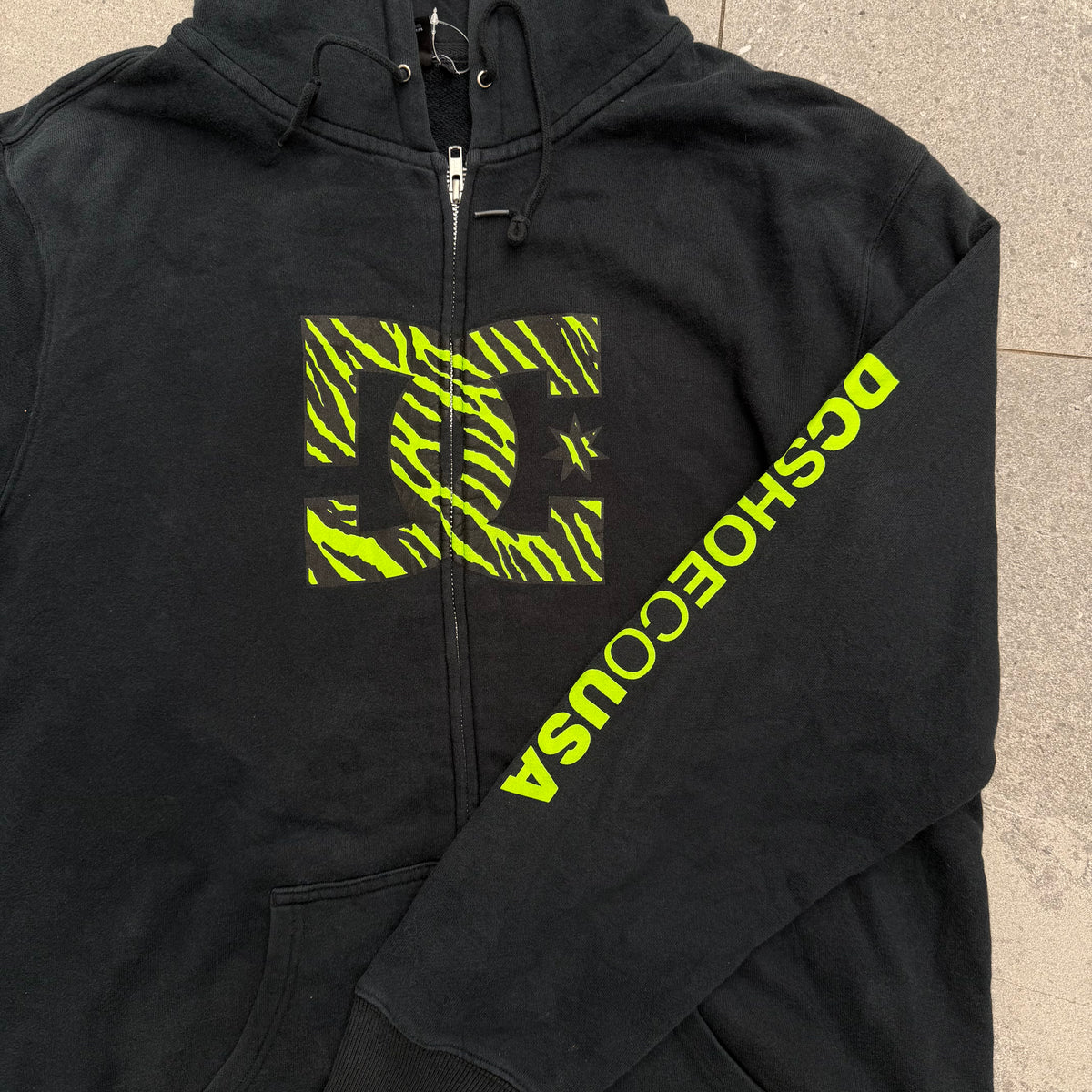 neon tiger print dc zip - XL