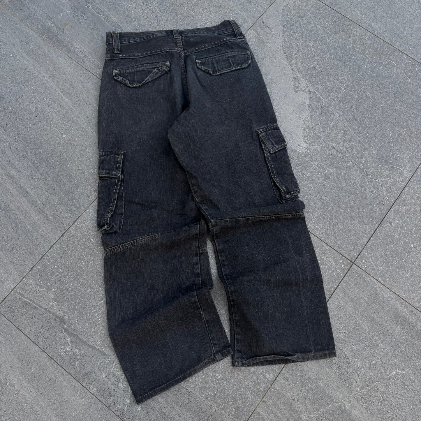 japanese piko cargos (best fit) - 31x29”