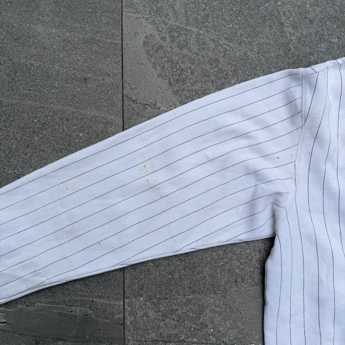 GRAAAAILLLLLL pinstripe felt billabong zipup - L