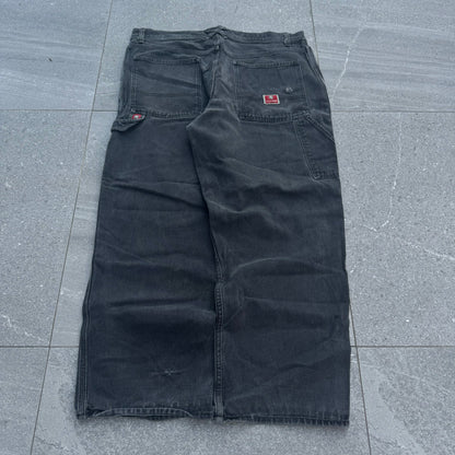 clean hilfiger jeans - 38x30”