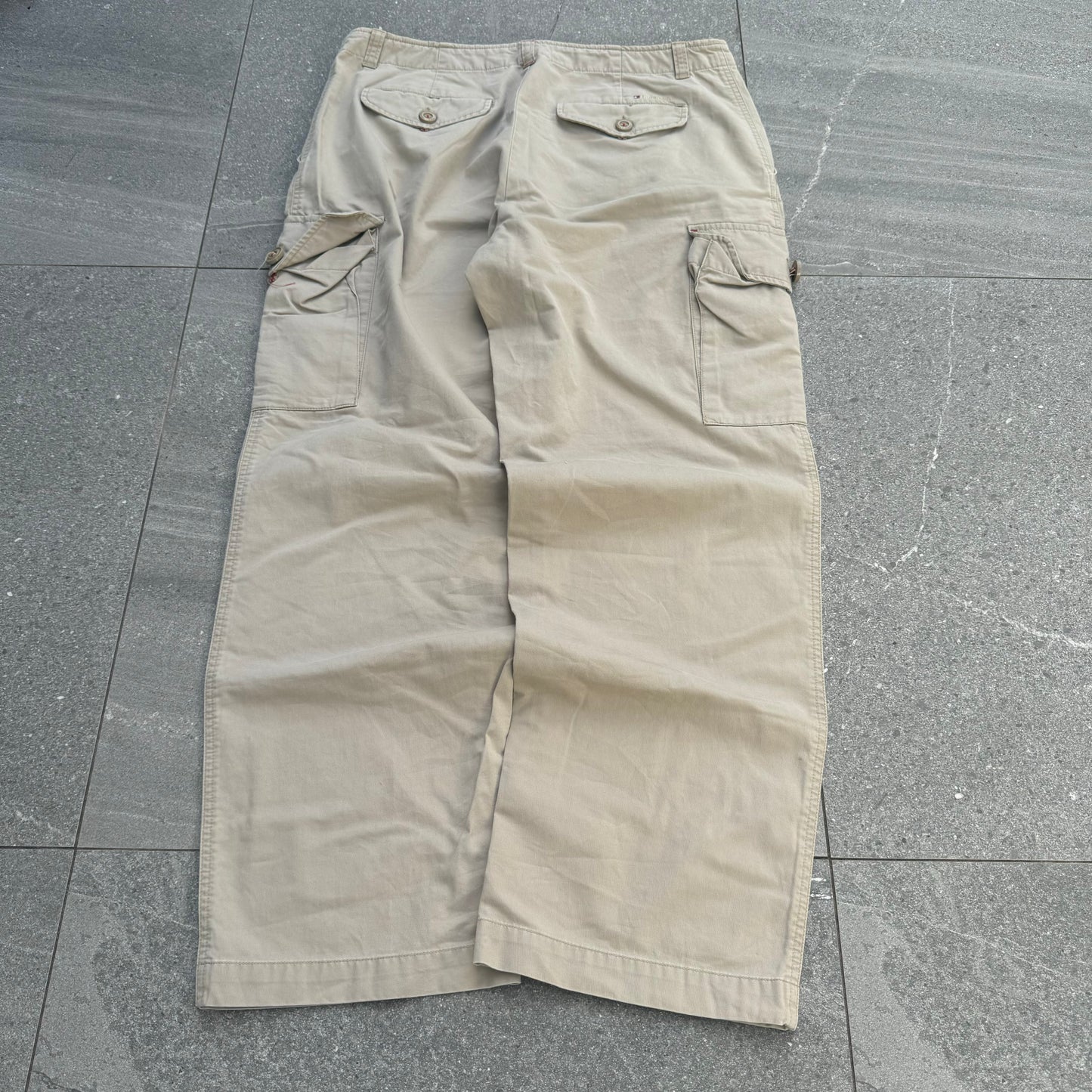 phat tommy cargos - 36x32”