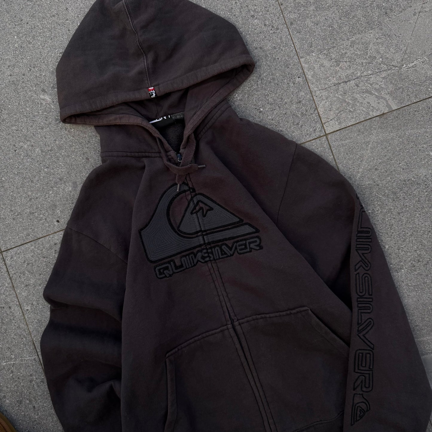 sleeve hit quiksilver OHMYGAWDDD look at it - M