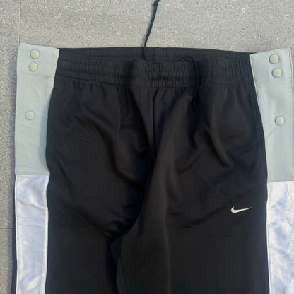 clean panelled nikes - 40x32”