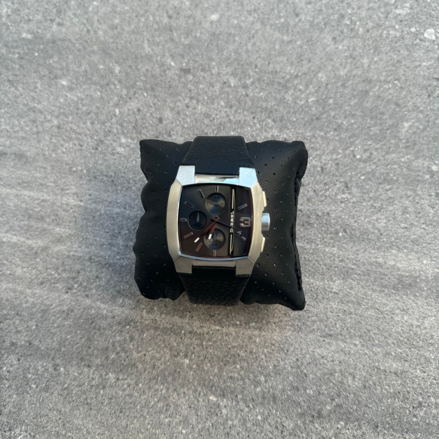 diesel cliffhanger watch