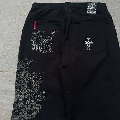 GRAIL BLSCK DOGTOWNS YOOOOO 38x31”