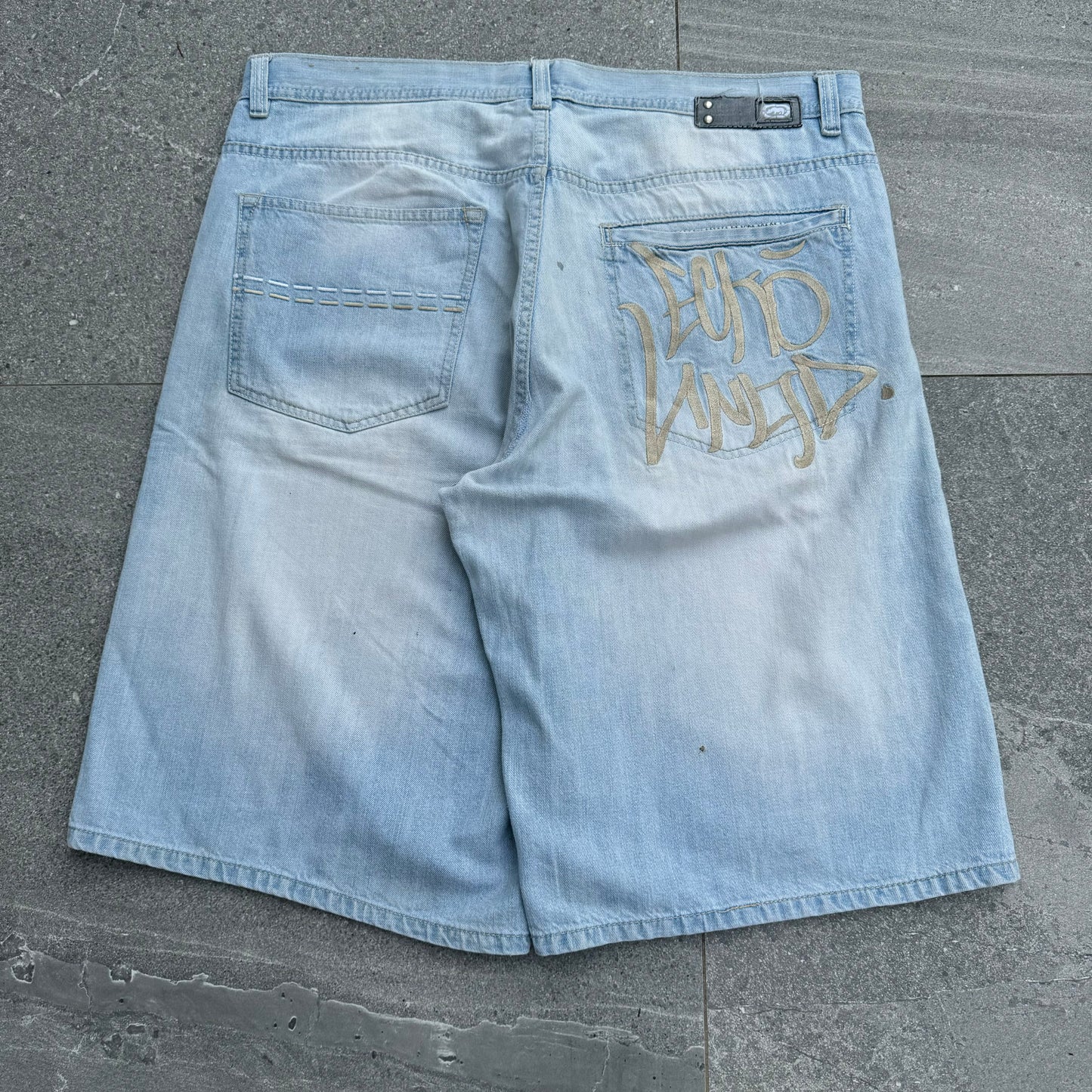 ecko jorts - 40”