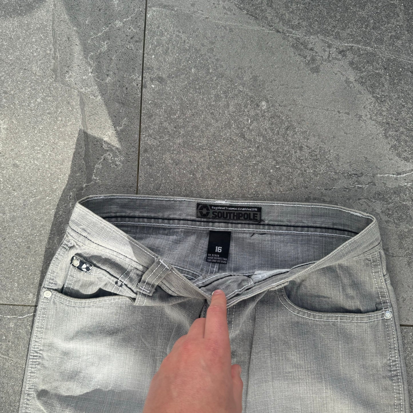 jesse pinkman southpoles - 29x28”