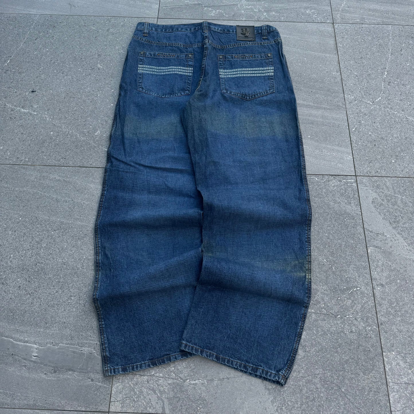 sun faded phat farms - 36x32”