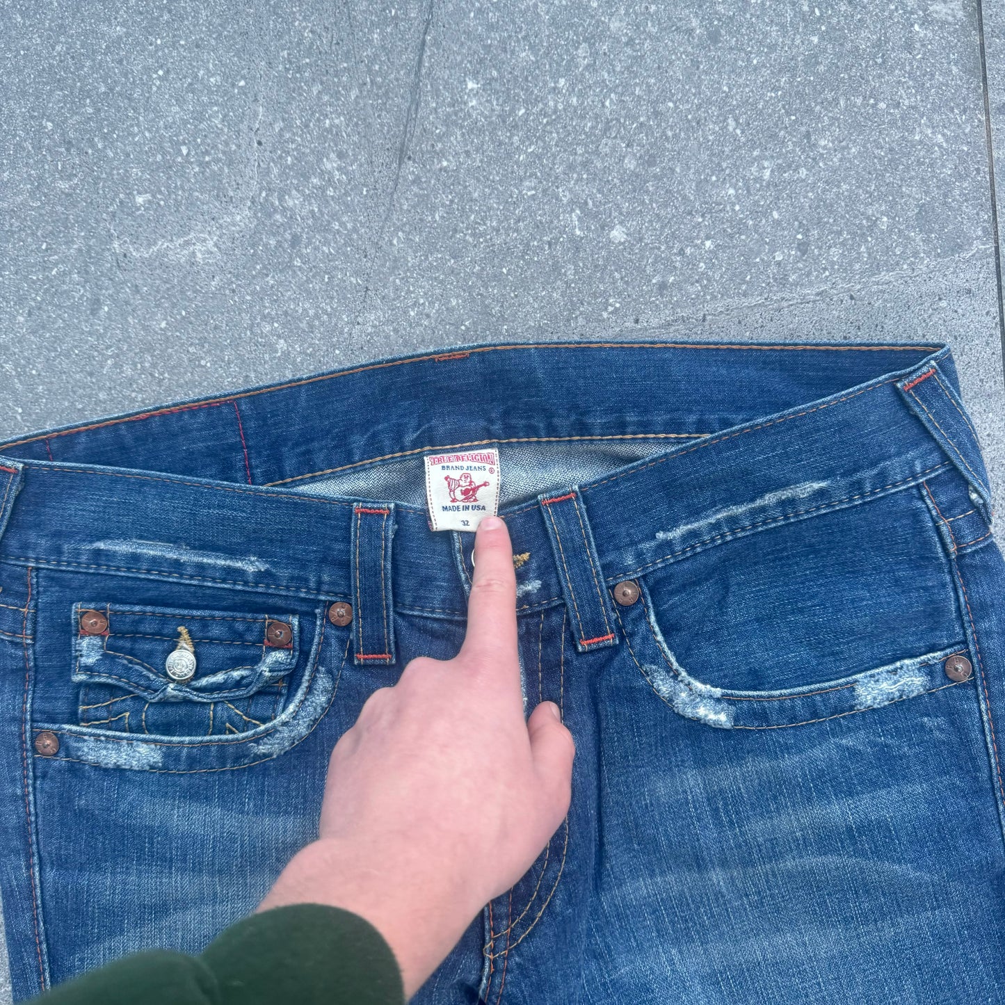 PEAK TRUEYS - 35x31”