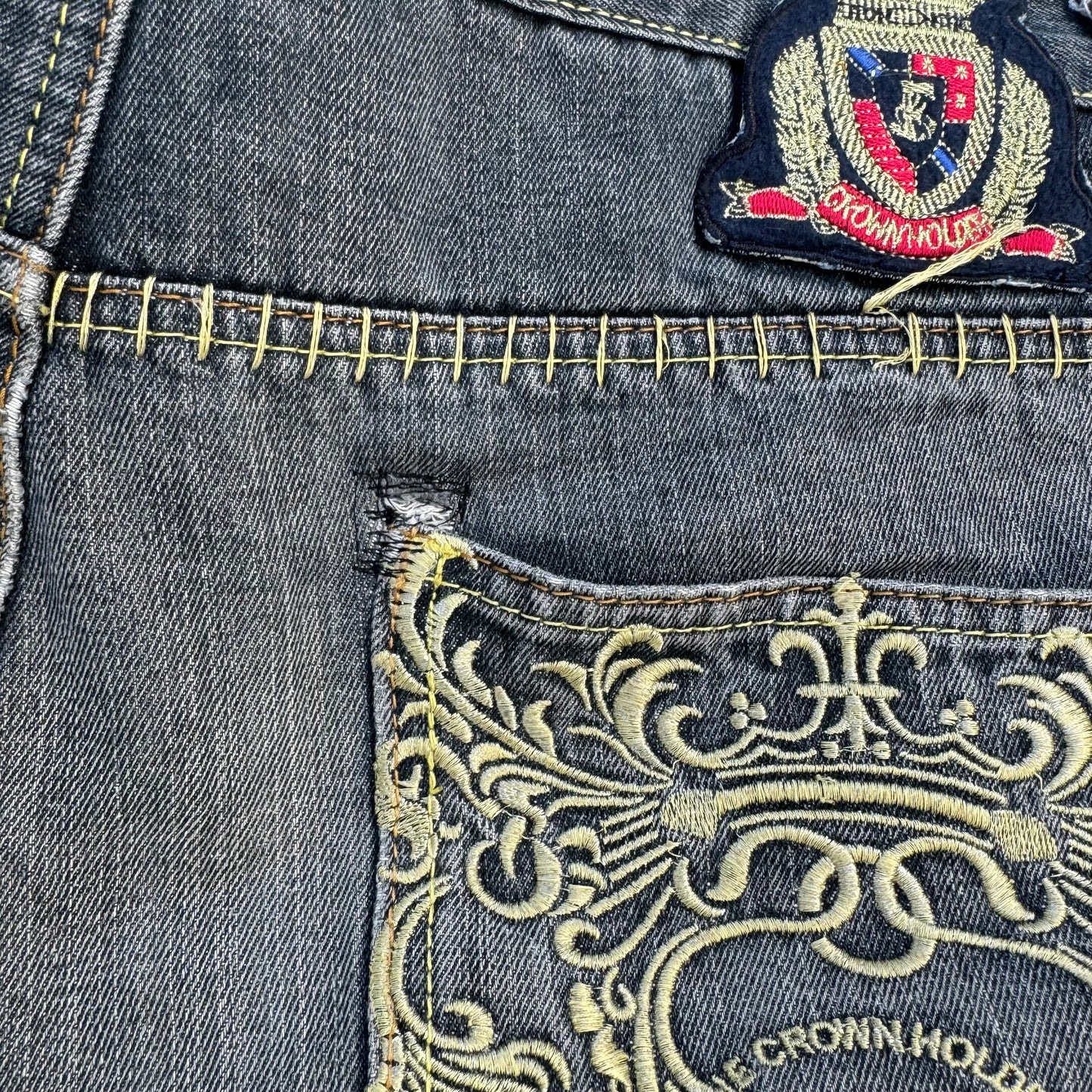 hardest crown holder jorts - 37x14”