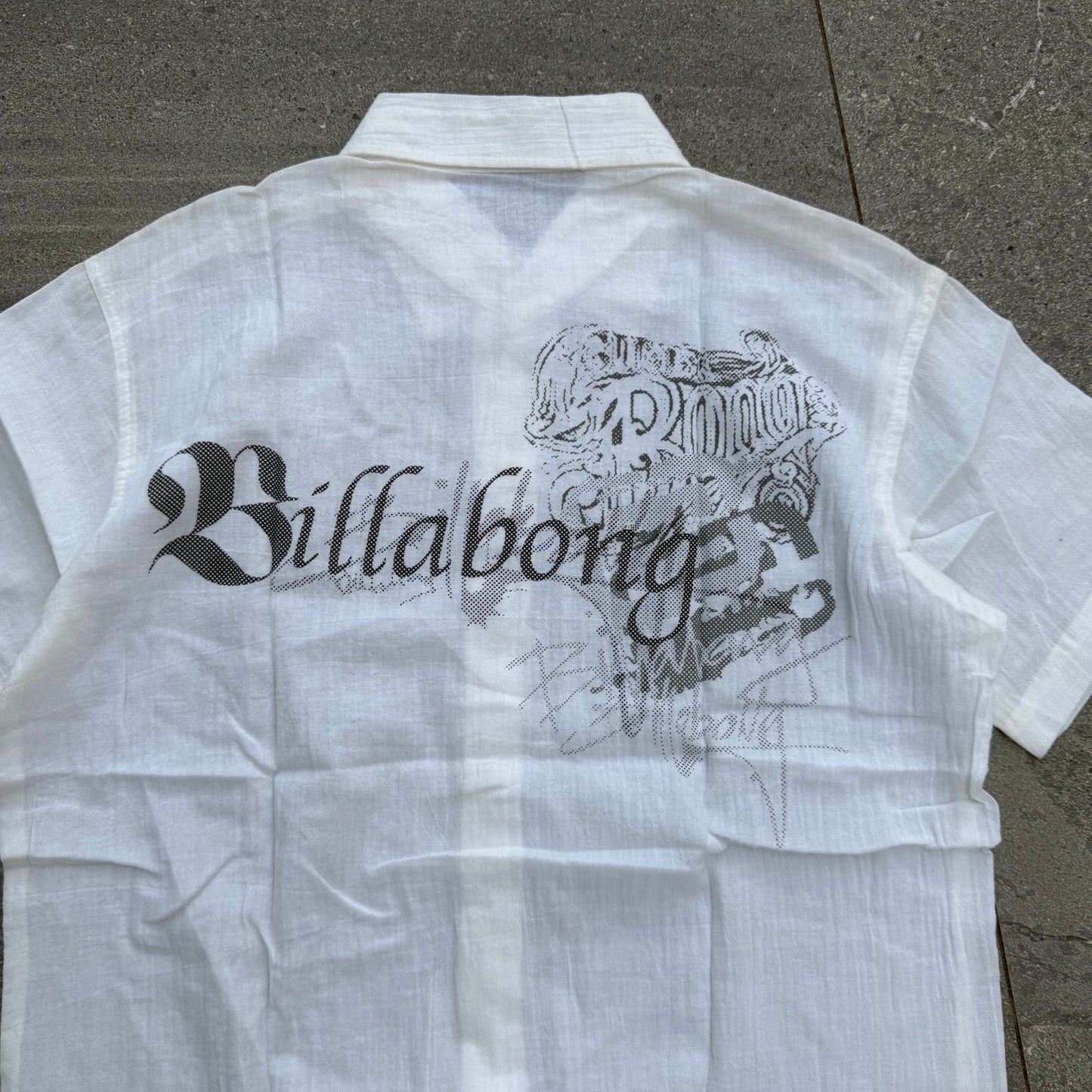 billabong button up - M