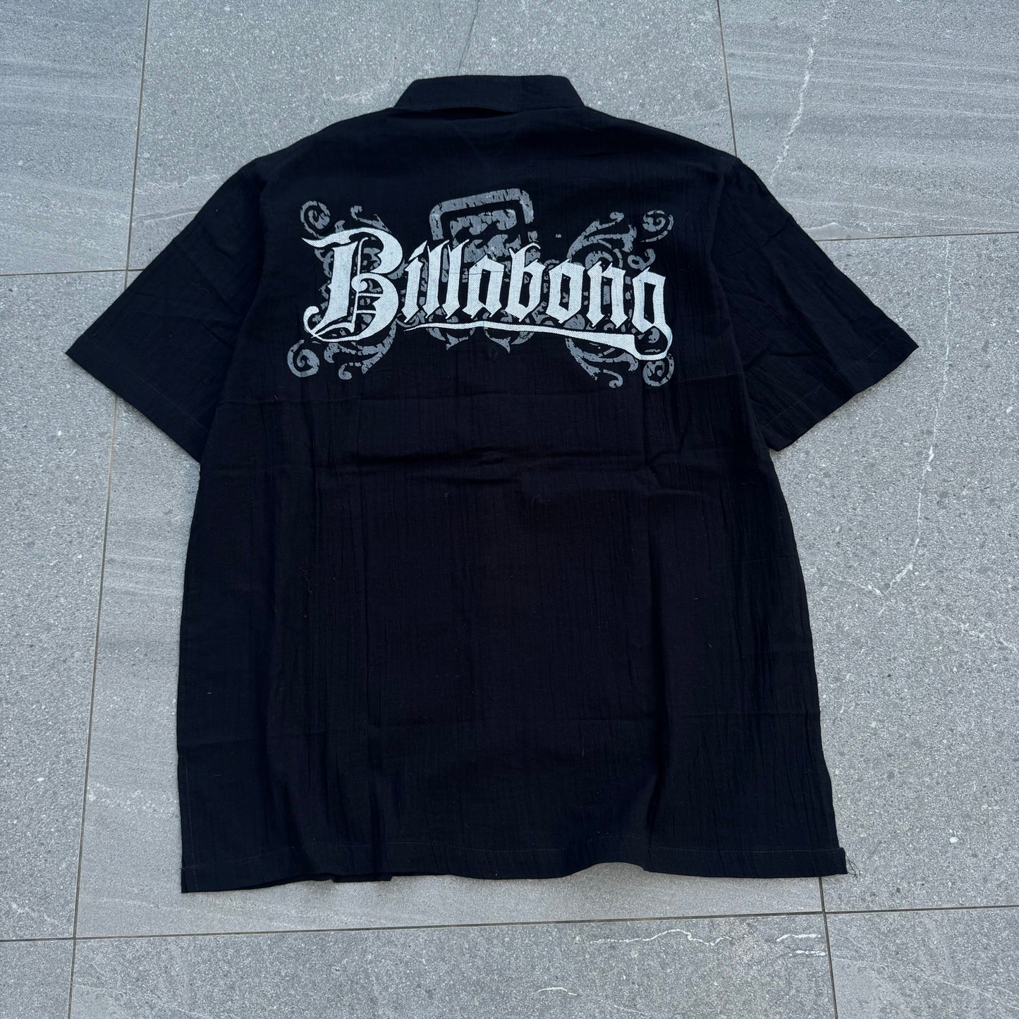 billabong shirt - XL