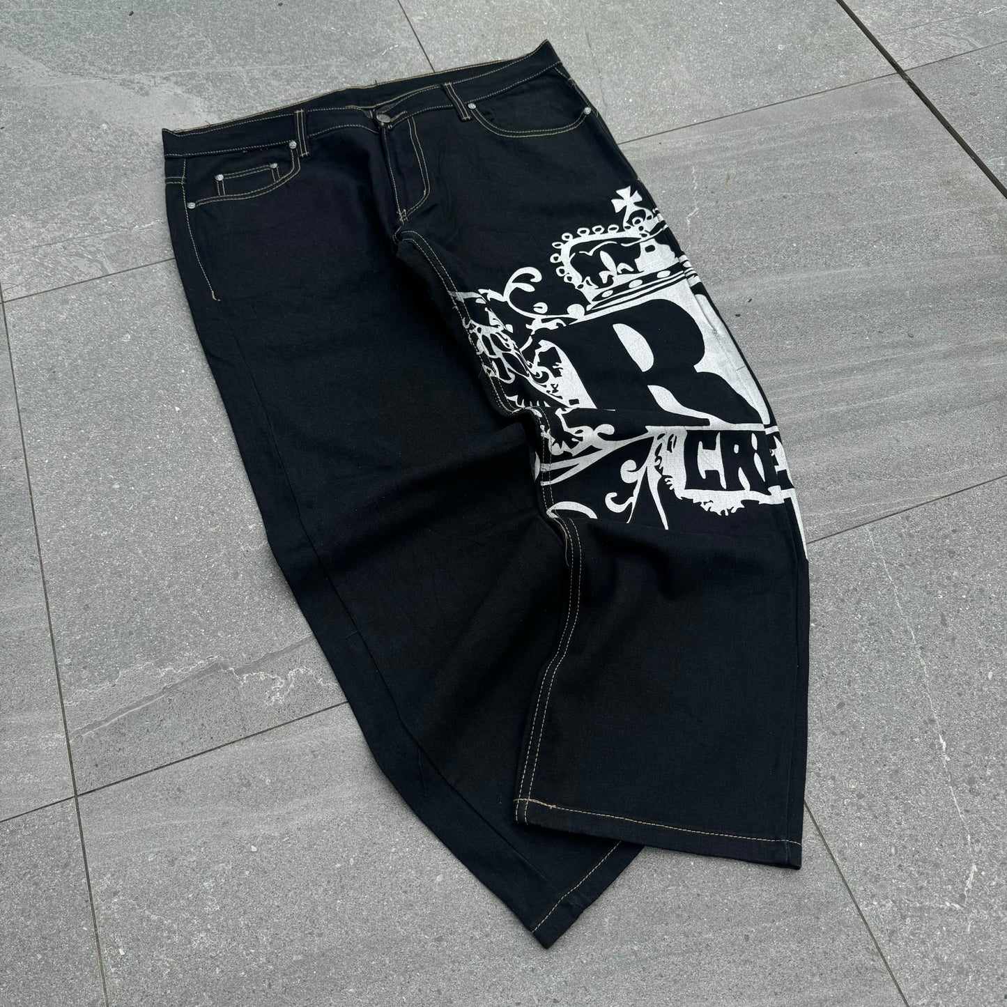 huge townz side hits - 42x33”