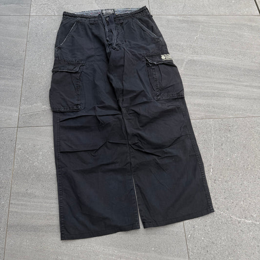 some fat cargos - 33x30”