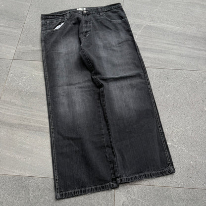 dodeca southpoles - 40x32”