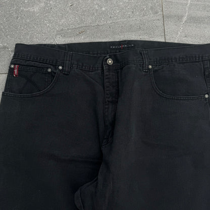 hugeeee pelle pelle - 44x32”