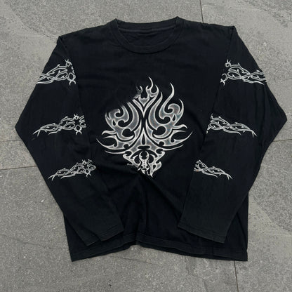 bruhhh look at the sleeve hit - M