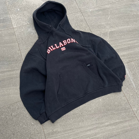 peak billabong embroidered spellout - L