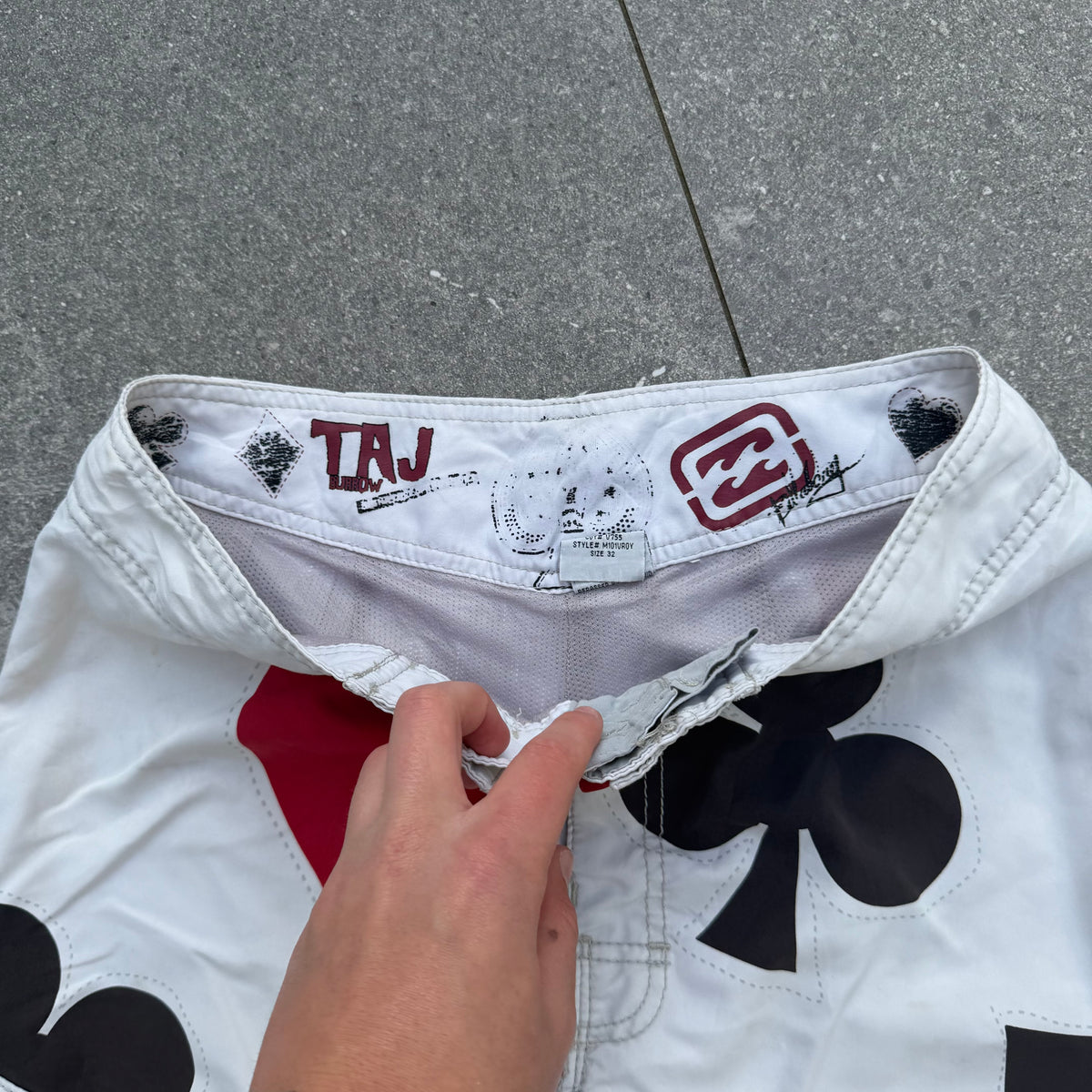 GRAIL taj royal flush boardies - 32”