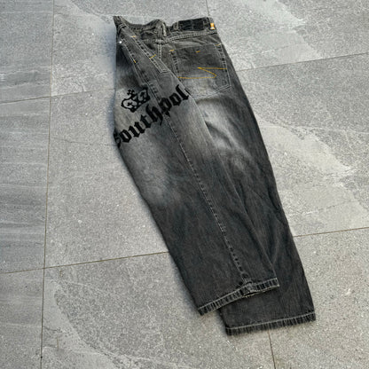 grail southpole crowns - 32x32”