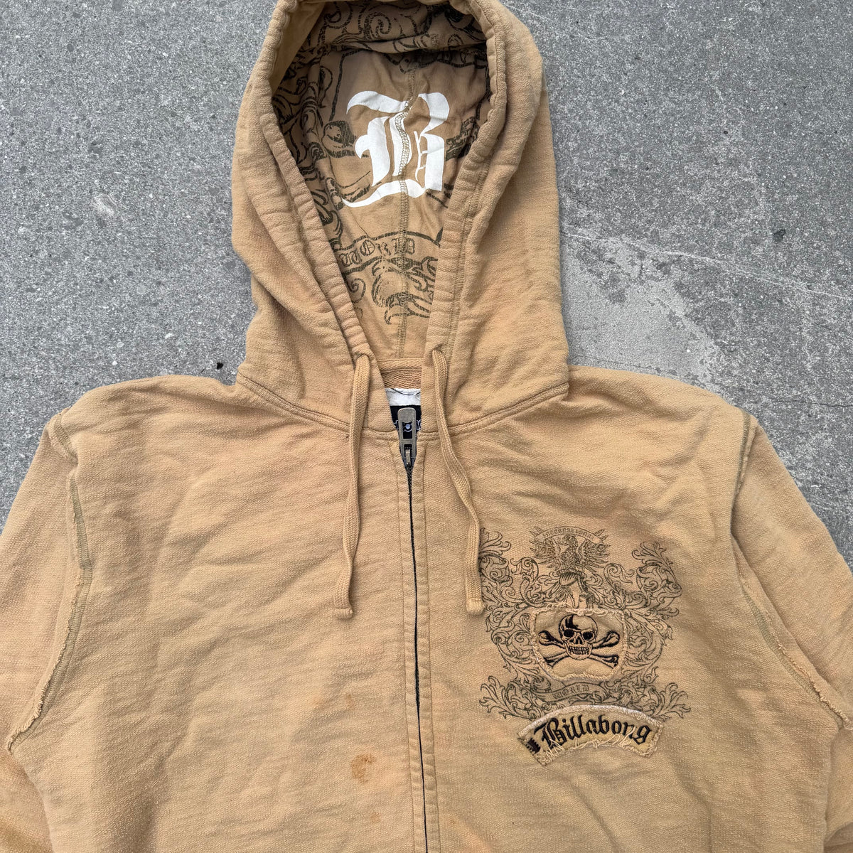fuckkkk this is insane. billabong backhit - M