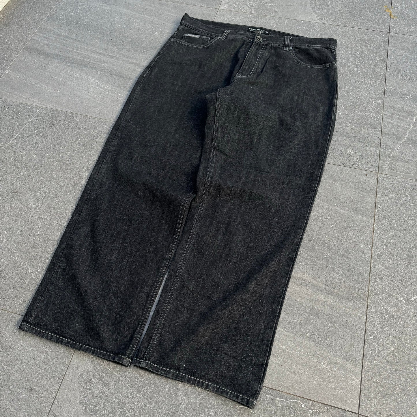 beautiful ecko jeans - 40x33”
