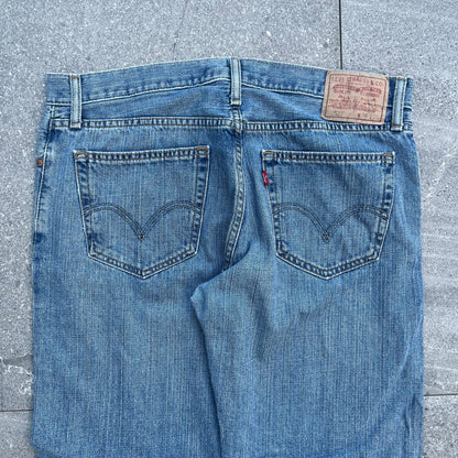 beautiful levi 527 bootcuts - 36x30”