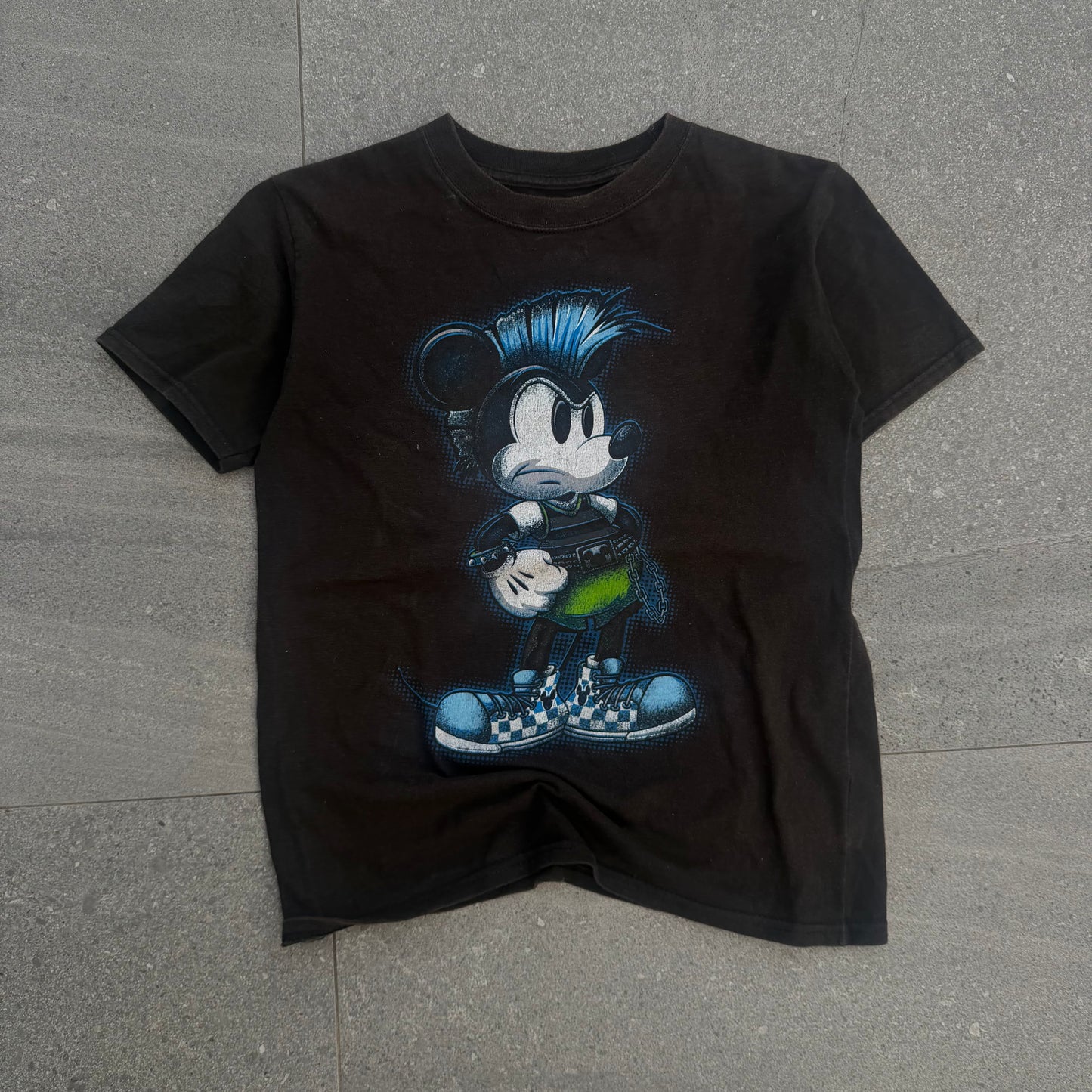 emo mickey tee 🖤 - XS