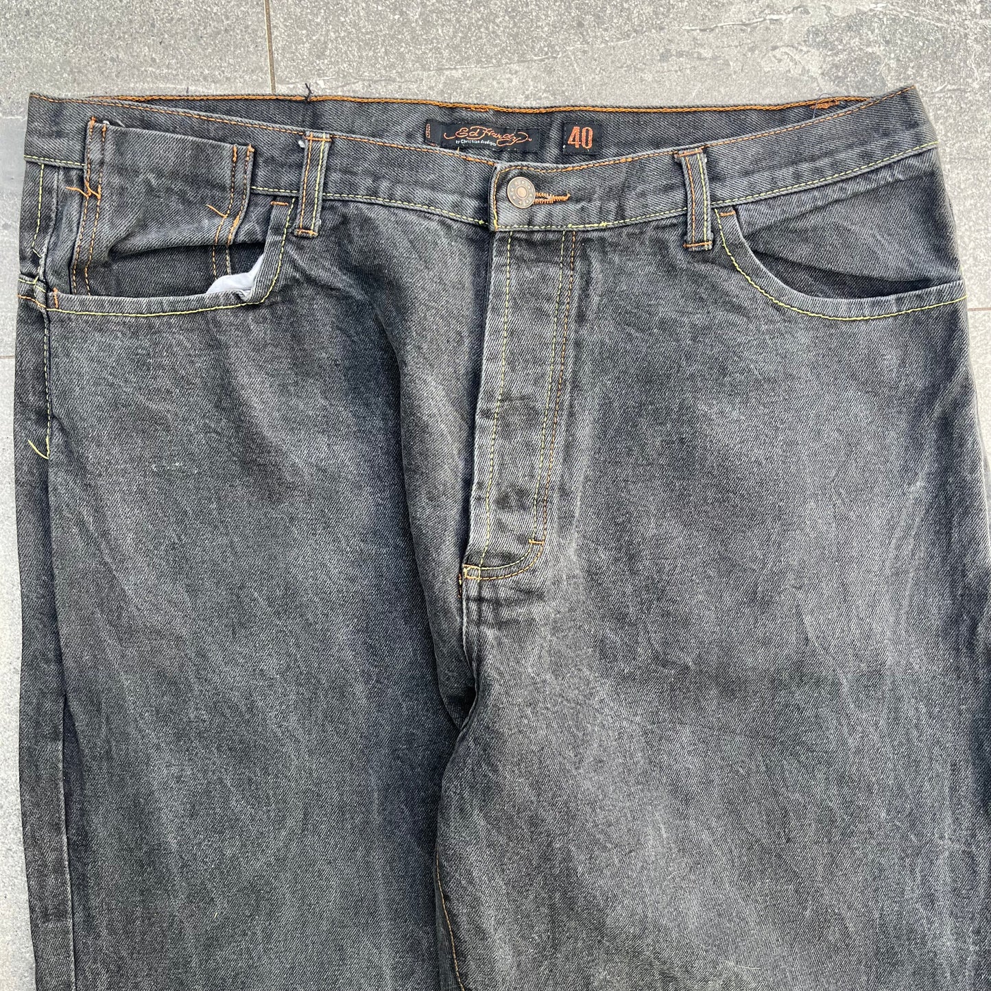 baggy ed hardys - 38x32”