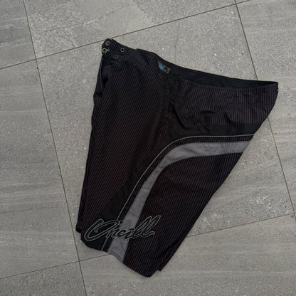 oneill pinstriped boardies - 40”