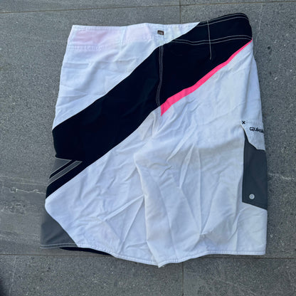 quiksilver boardies - 34x11”