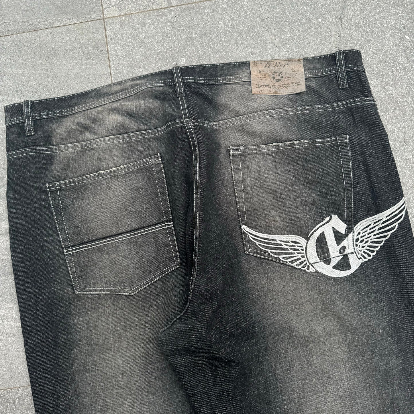 humongous g unit jeans - 46x36”