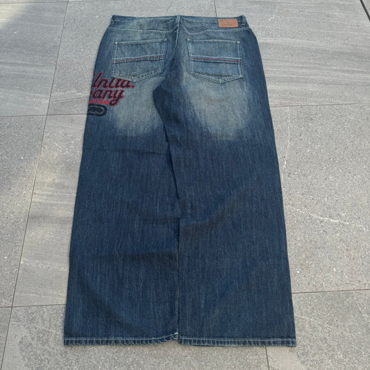 fat ecko side hits - 40x33”