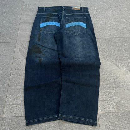 huge evolution jeans - 40x32”