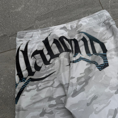 looooong af backhit billabong boardies - 33”