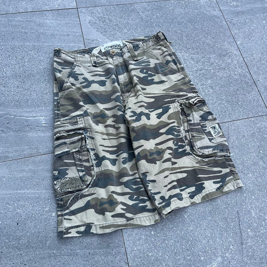insane fit on these billabong cargos - 34”