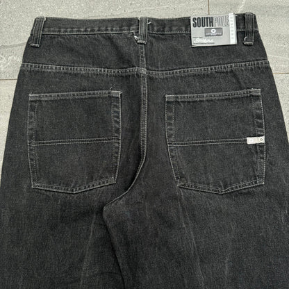 southpole grey tabs - 36x31”
