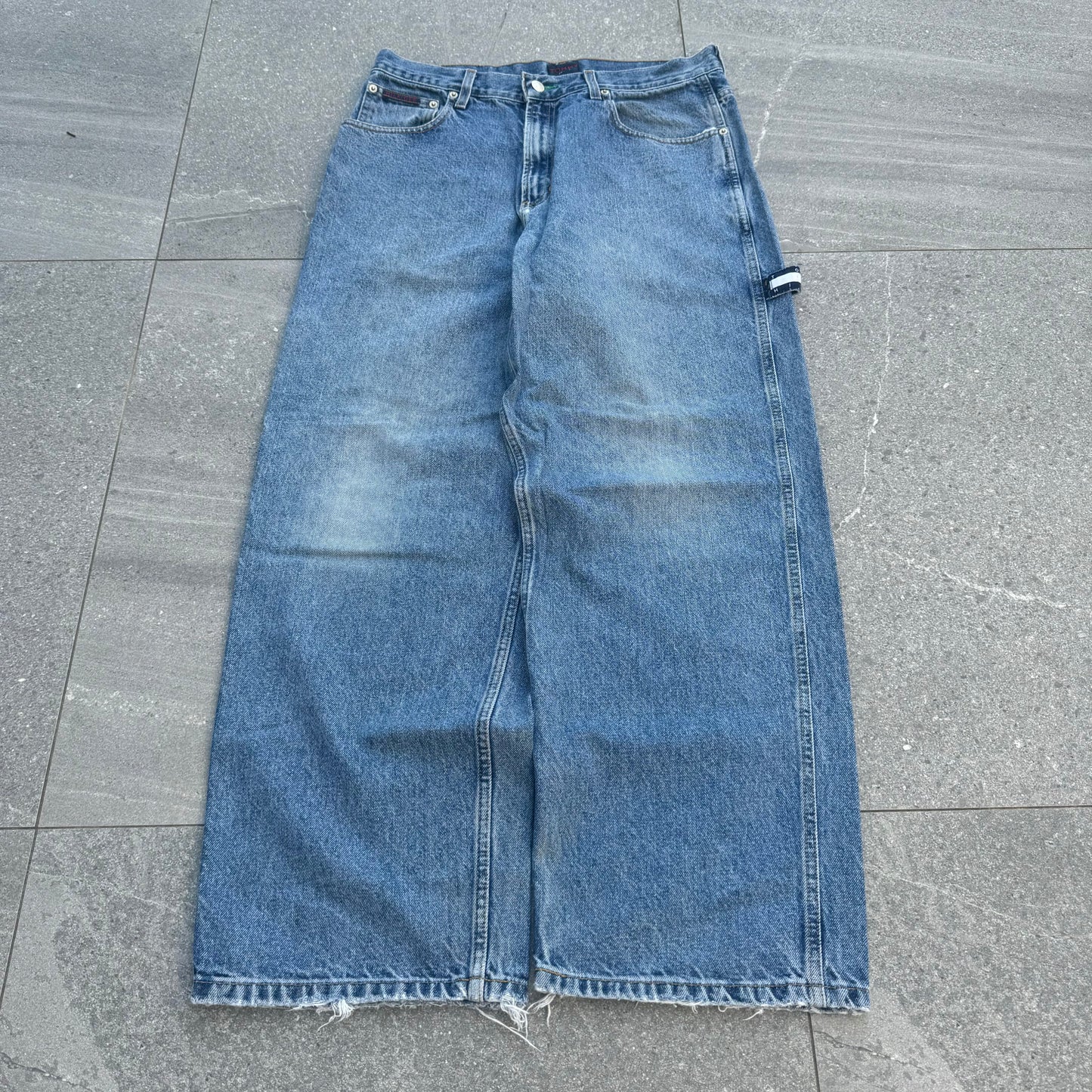 super super clean tommy jeans - 34x30”