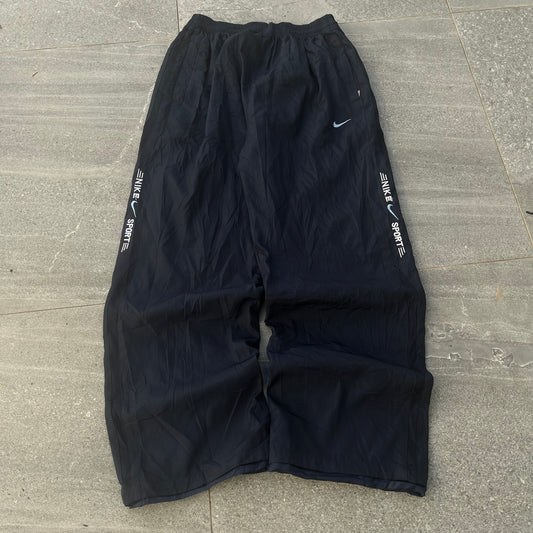 baggy fit nikes - 30”