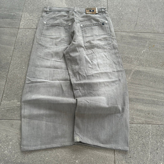 jesse pinkman southpoles - 36x26”