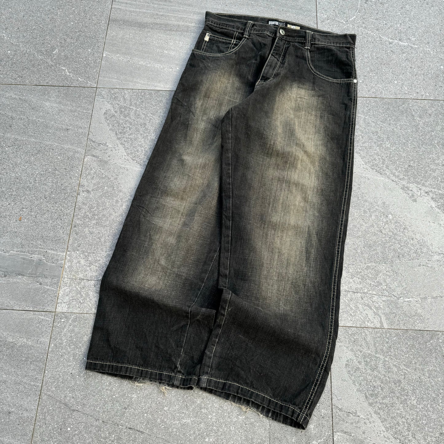 grail sand fade southpoles - 34x30”