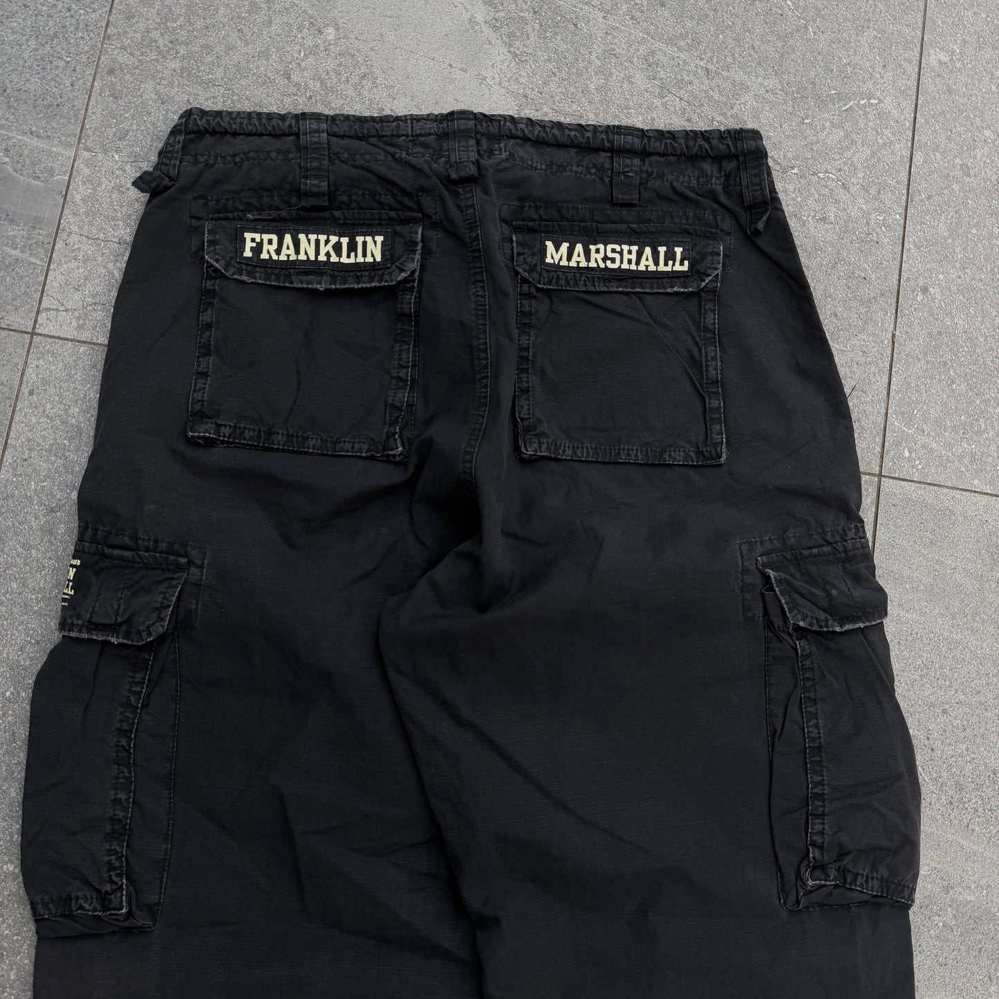 some fat cargos - 33x30”