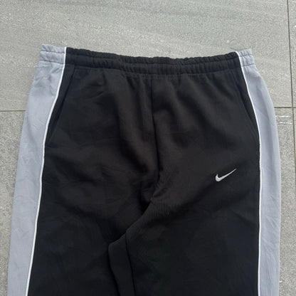 gangsta nike track pants - M