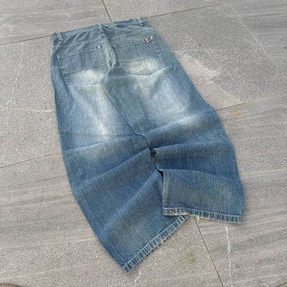 SOUTHPOLE REDTABS FINALLYYYY - 35x32”