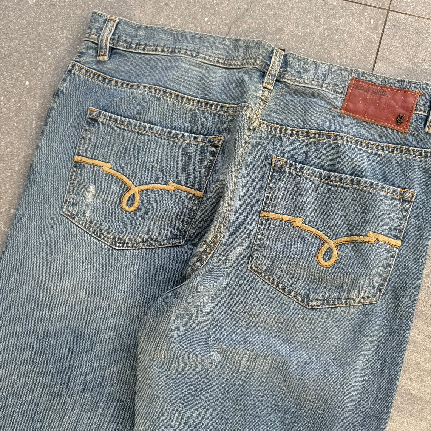 ecko jeans - 36x32”
