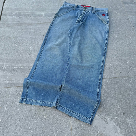 JNCO skulls - 34x32”