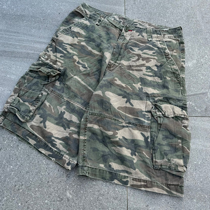 no boundaries camo shorts - 34”