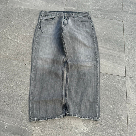 GOAAAATED hilfiger bootcuts - 36x30”
