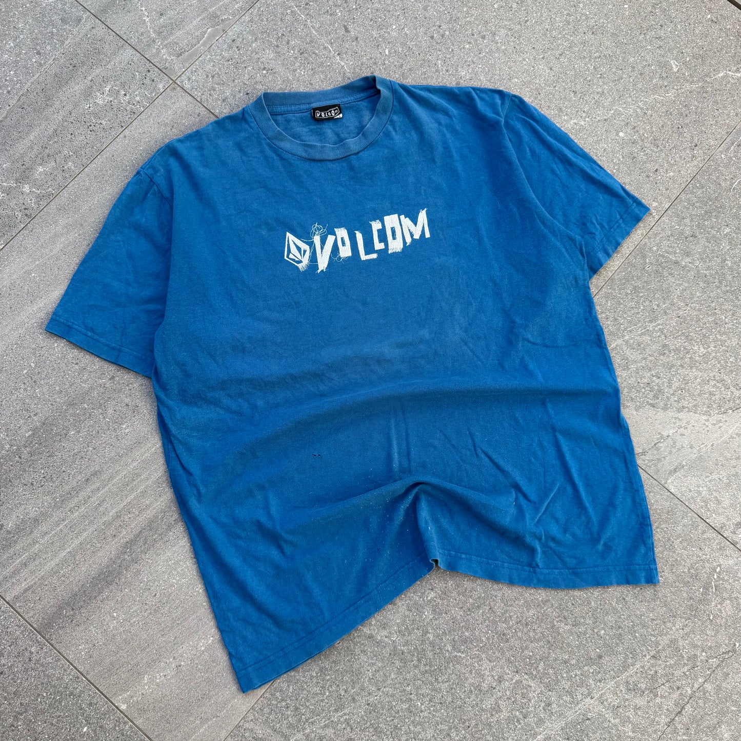 OG volcom tee - L